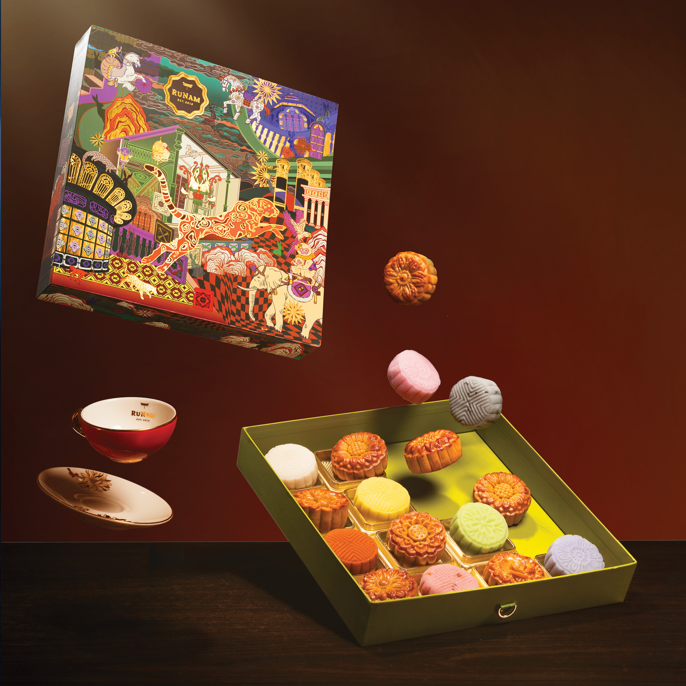 SIXTEEN MOONS - Set of 16 mooncakes